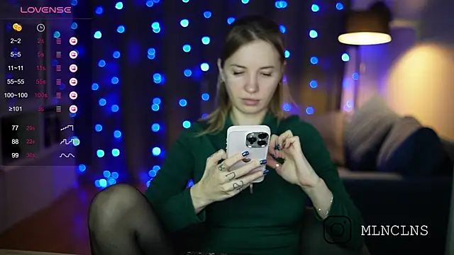 melanielwithu live sex cam