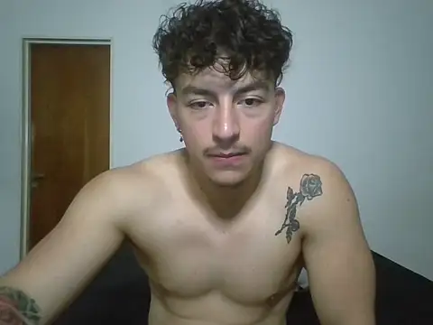 Tonblaze live sex cam