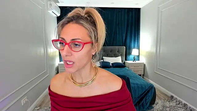 MuseOfStage live sex cam