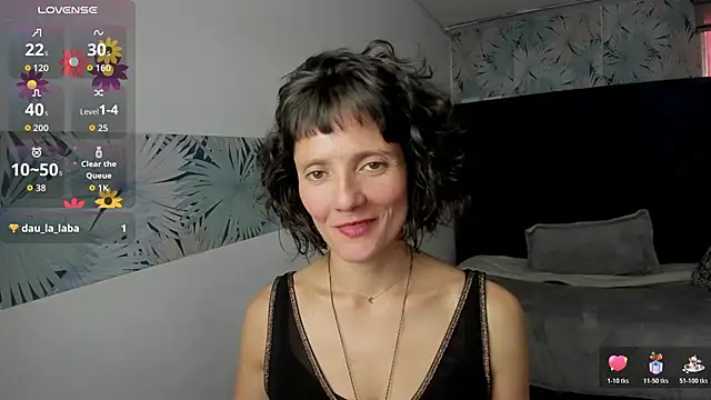 Valery_More__ live sex cam