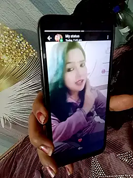 urvashi01224 live sex cam