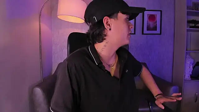 BenitoSaenz live sex cam