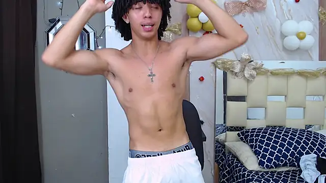 kim_curlyy live sex cam