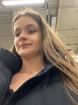 KittyQueeny live sex cam