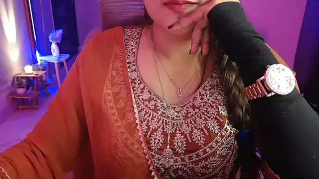 Mitikaa live sex cam