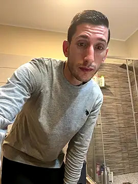 Gionnytav live sex cam