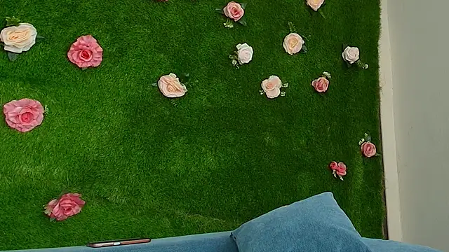 Huge_Titties_ live sex cam