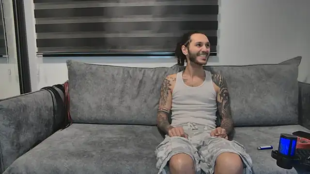 Kinkychaos live sex cam