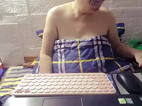 hyhy_99 live sex cam