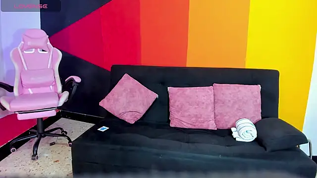 AlessioVitale live sex cam