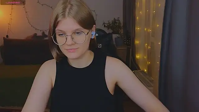 _JessieVibes live sex cam