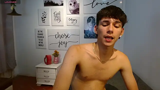 AmethystShadow17 live sex cam