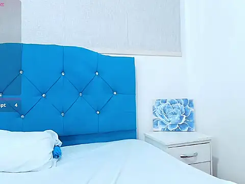 Violeta_DAmore's cam snapshot