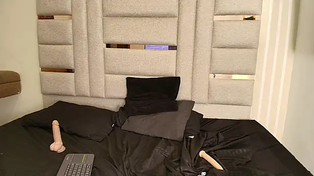 LittlePeach_'s cam snapshot