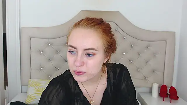 RubyBigBoobs's cam snapshot