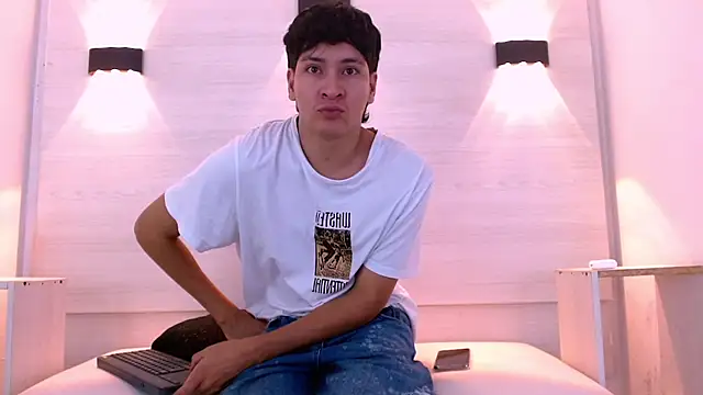 Jhojan_twink's cam snapshot