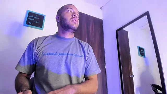 Dann_17_'s cam snapshot