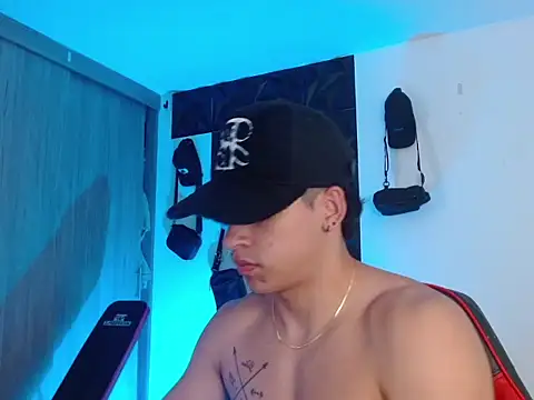 adam_keith's cam snapshot