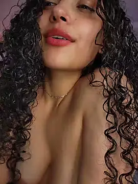 Lucy_Marin's cam snapshot