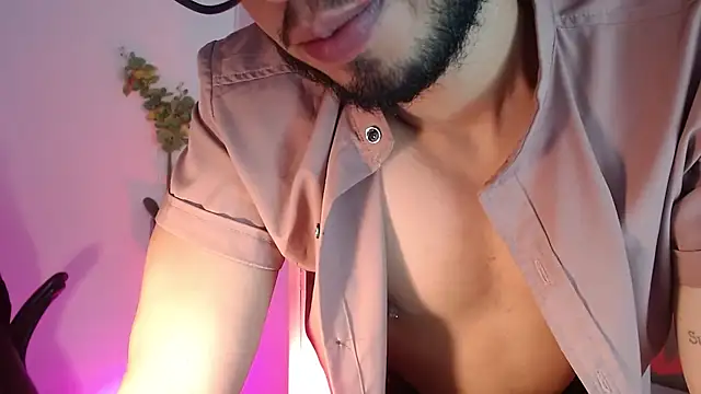 Colby_brown03's cam snapshot