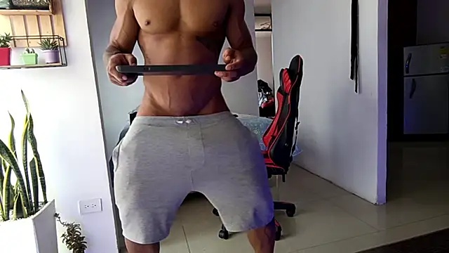 Adam_Valenciia's cam snapshot