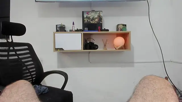 boomboomHooT live sex cam