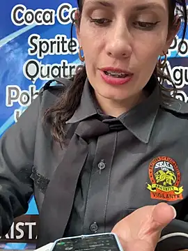 Alysson-- live sex cam