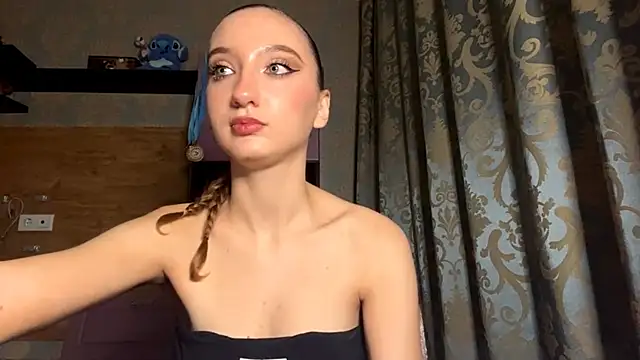 BrocadedEmulsion's cam snapshot