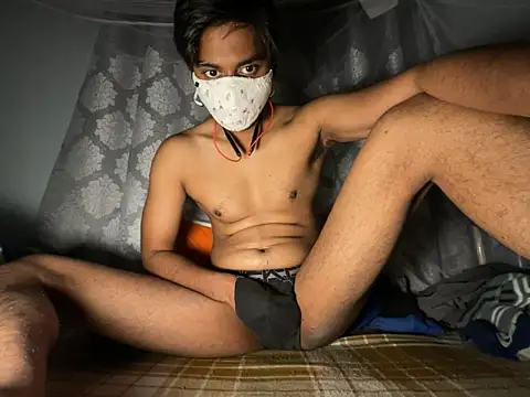 hunterboy2001 live sex cam