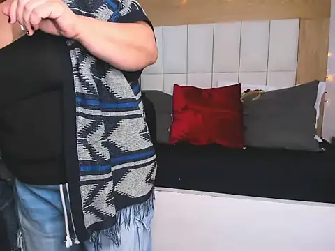 MilaFoxxy's cam snapshot