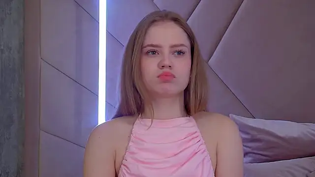 SelinSwarovski live sex cam