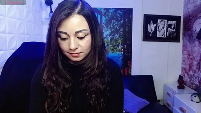 Eva_Roussell's cam snapshot