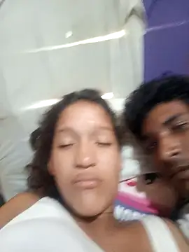 rachelbunny_and_kevin's cam snapshot