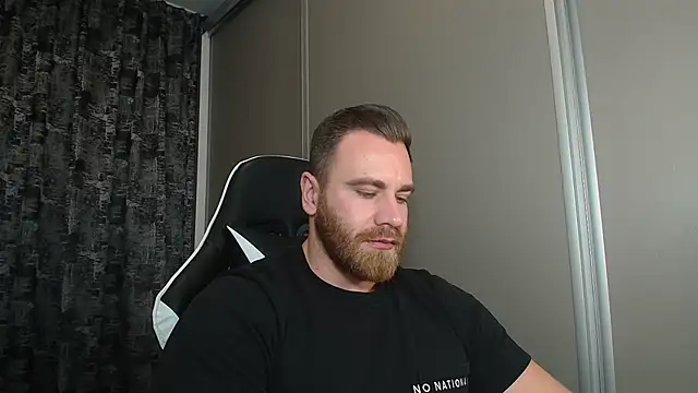 Thori92 live sex cam