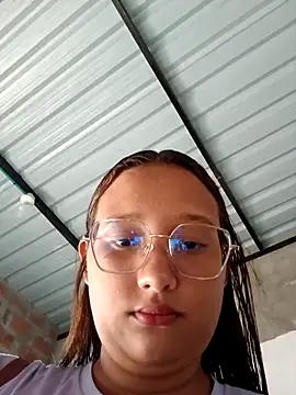 young_dairy01 live sex cam