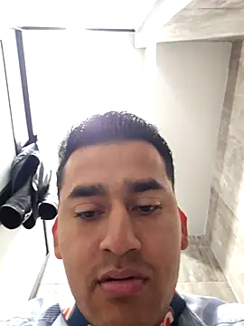 Eljilipoyas69 live sex cam