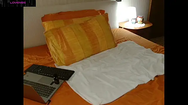 genova1970 live sex cam