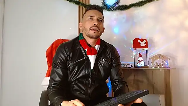 Reiko_85_ live sex cam