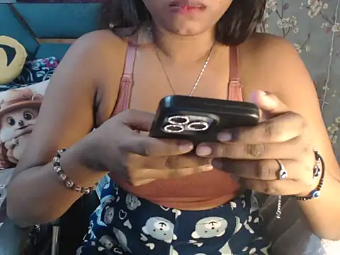 hot_riaa25's cam snapshot