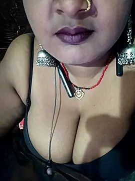 DIVYA_JI8's cam snapshot