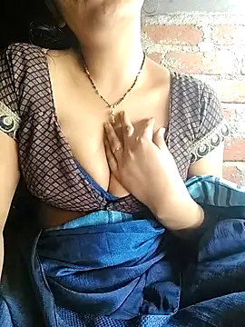 Hottestgirll's cam snapshot