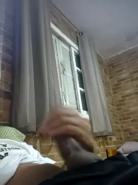 wellpauduro1994 live sex cam