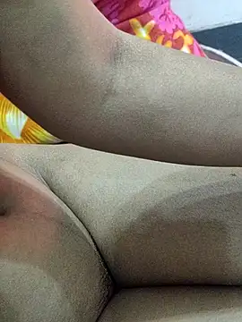 Urs_sassyshikha live sex cam