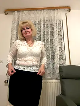 BoloshkaBlonda live sex cam