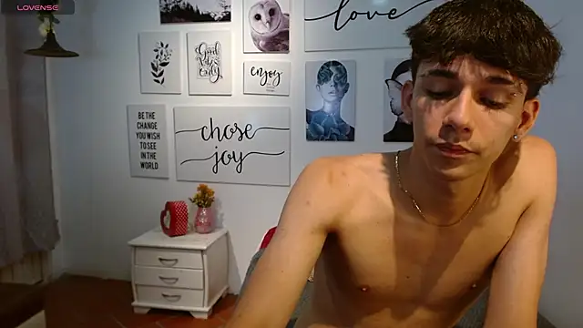 AmethystShadow17 live sex cam