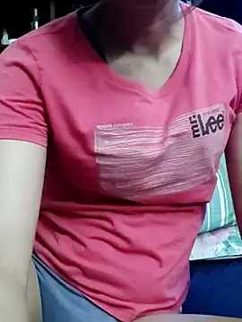 QueenSoreal live sex cam