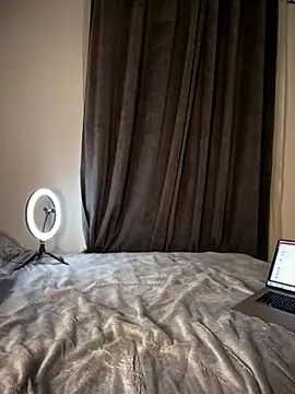 Ella_Charm live sex cam