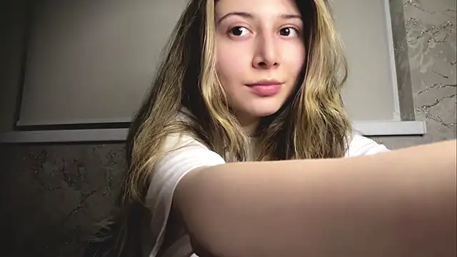 lunary_dr's cam snapshot