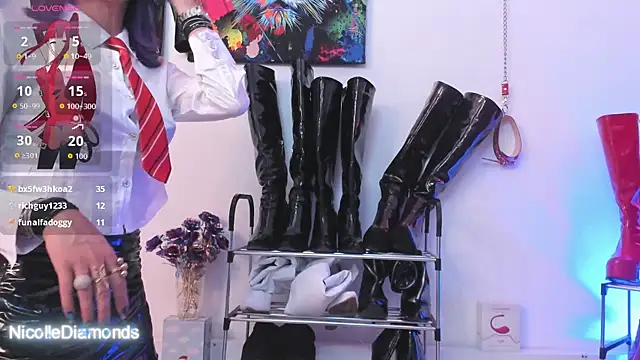 NicolleDiamonds_cg live sex cam