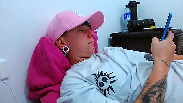 tomboyblue live sex cam